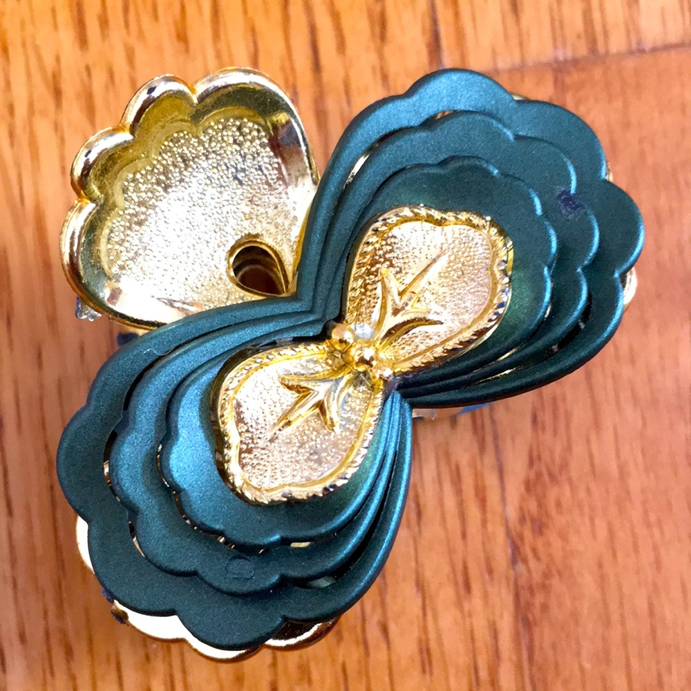 Hair clip Green Gold Plastic Lightweight